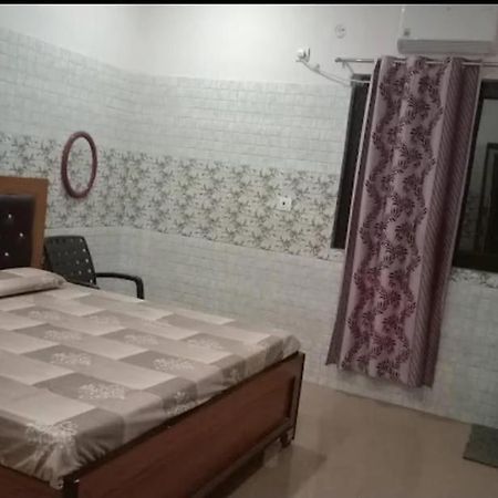 Hotel Shri Jagannath Dham Vrindāvan Exterior foto