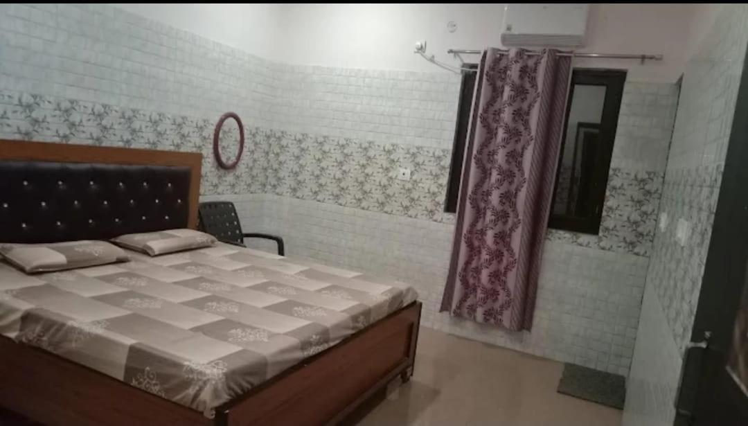 Hotel Shri Jagannath Dham Vrindāvan Exterior foto